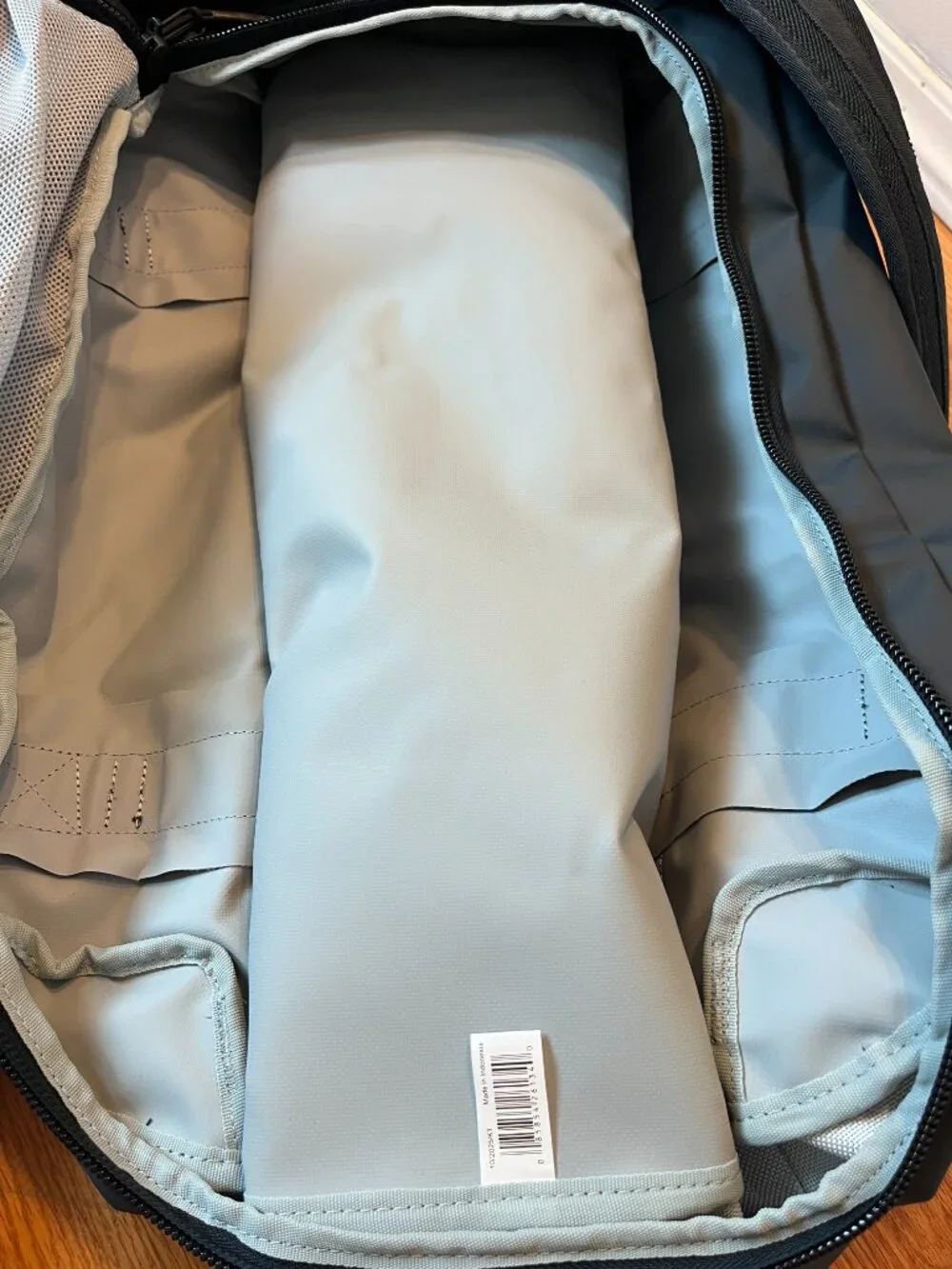 BRAND NEW Thule Chasm 40L Duffel Bag / Backpack / Black